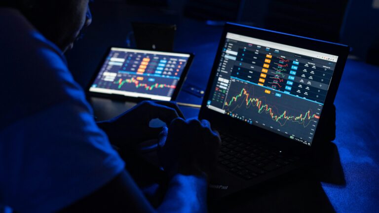 AI investment research workflows dashboard and data analysis